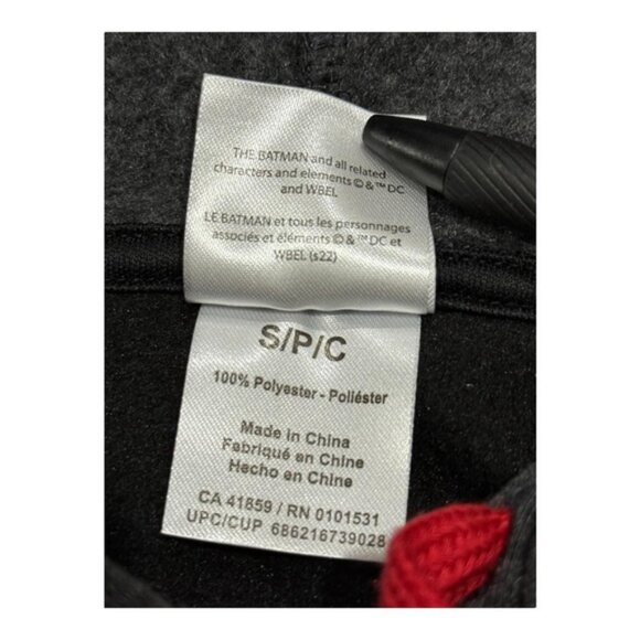 The Batman Shirt Mens Small Hoodie Pullover DC Comics Superhero Graphic - Picture 5 of 7